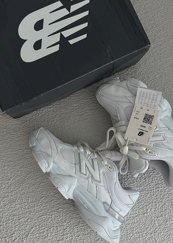 New Balance Beyaz Bağcıklı Spor Ayakkabı