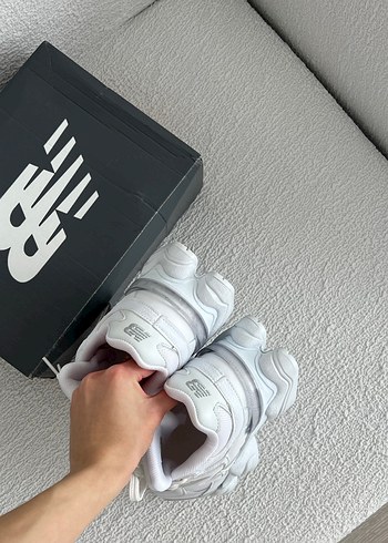 36 Beden New Balance Beyaz Bağcıklı Spor Ayakkabı