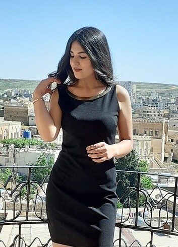 Siyah elbise 