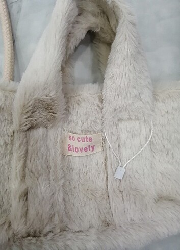 Beden Zara etiketli peluş çanta