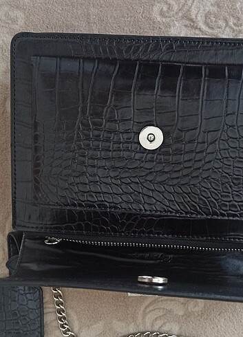 Stradivarius Siyah krokodil zincir askılı çanta 