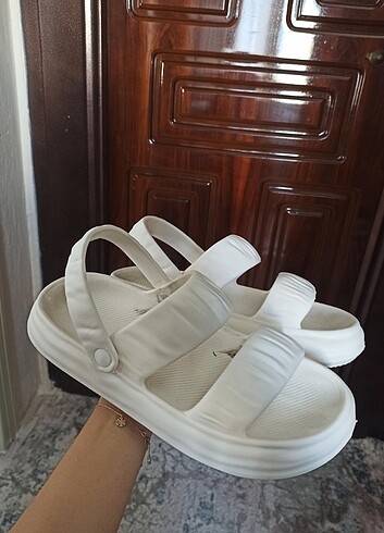 41 Beden Beyaz lastik sandalet terlik 