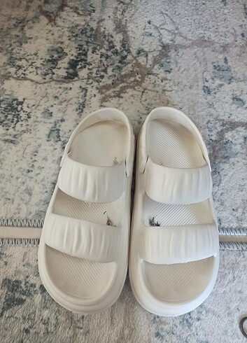 41 Beden beyaz Renk Beyaz lastik sandalet terlik 