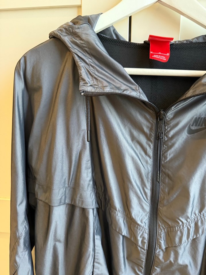 Nike Gri Kapüşonlu Fermuarlı Rüzgarlık - Görsel 5