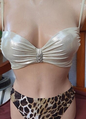 Zeki bikini