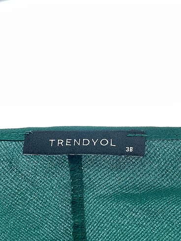 38 Beden çeşitli Renk Trendyol & Milla Askılı %70 İndirimli.