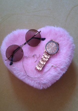 rose sifir mukemmel bir saat 