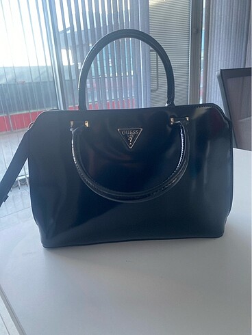 Guess Siyah Çanta