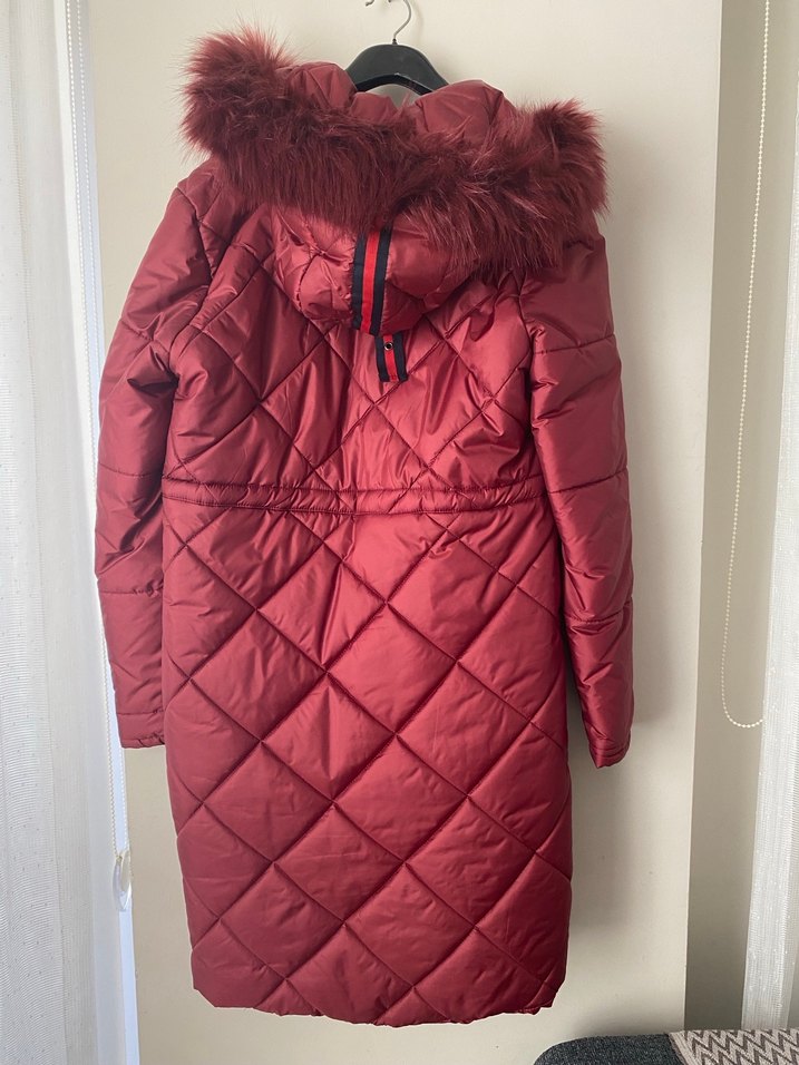 Bordo Parlak Kürklü Midi Kadın Kışlık Mont - Görsel 3