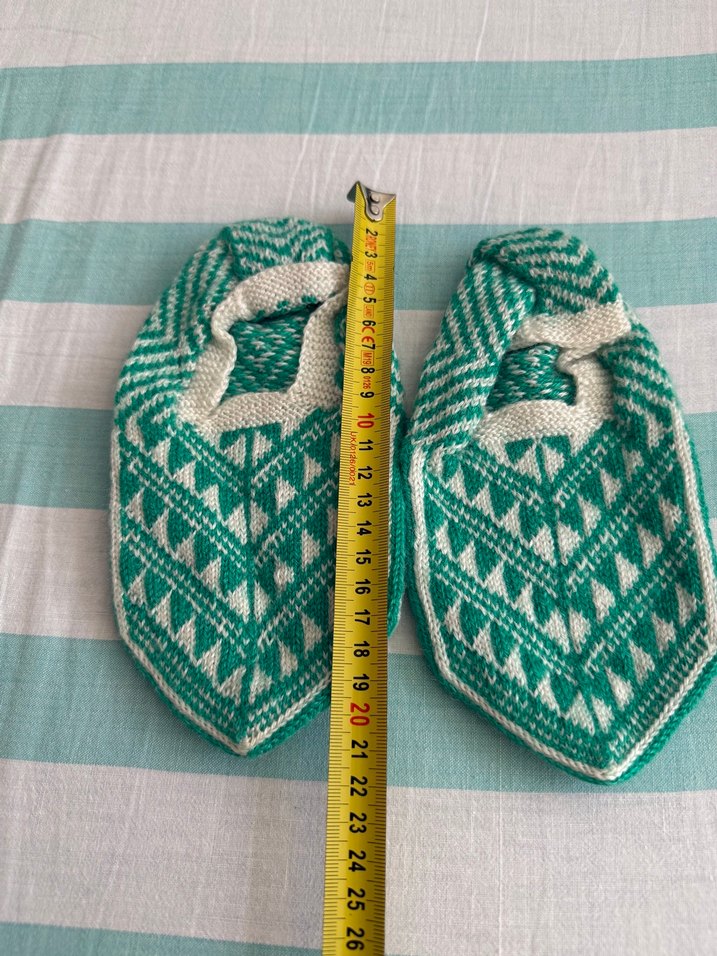 Hafif Yeşil Örgü Patikleri - Görsel 3