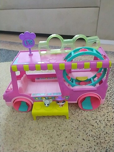 Hasbro Miniş karavanı