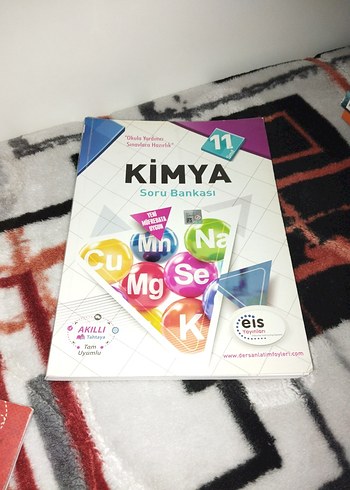 11. Sınıf Kimya Soru Bankası eis yayınları