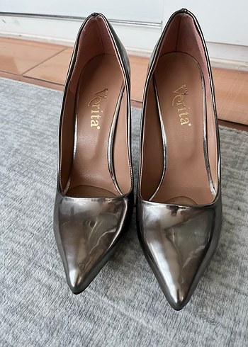 Gri Parlak Stiletto  Kadın Topuklu - Görsel 3