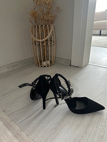 36 Beden Siyah stiletto