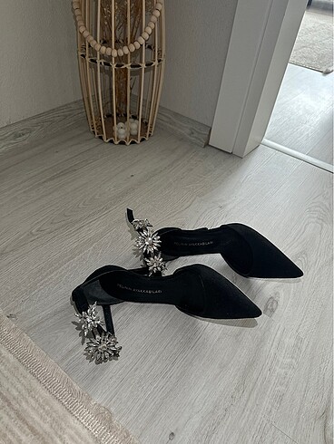 Pelinin Ayakkabıları Siyah stiletto