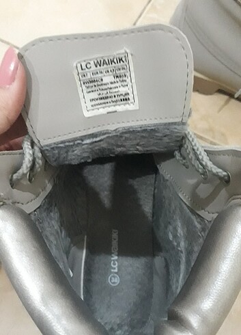 LC Waikiki Kadın bot 