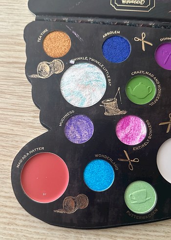 Revolution Alice in wonderland far paleti - Görsel 4