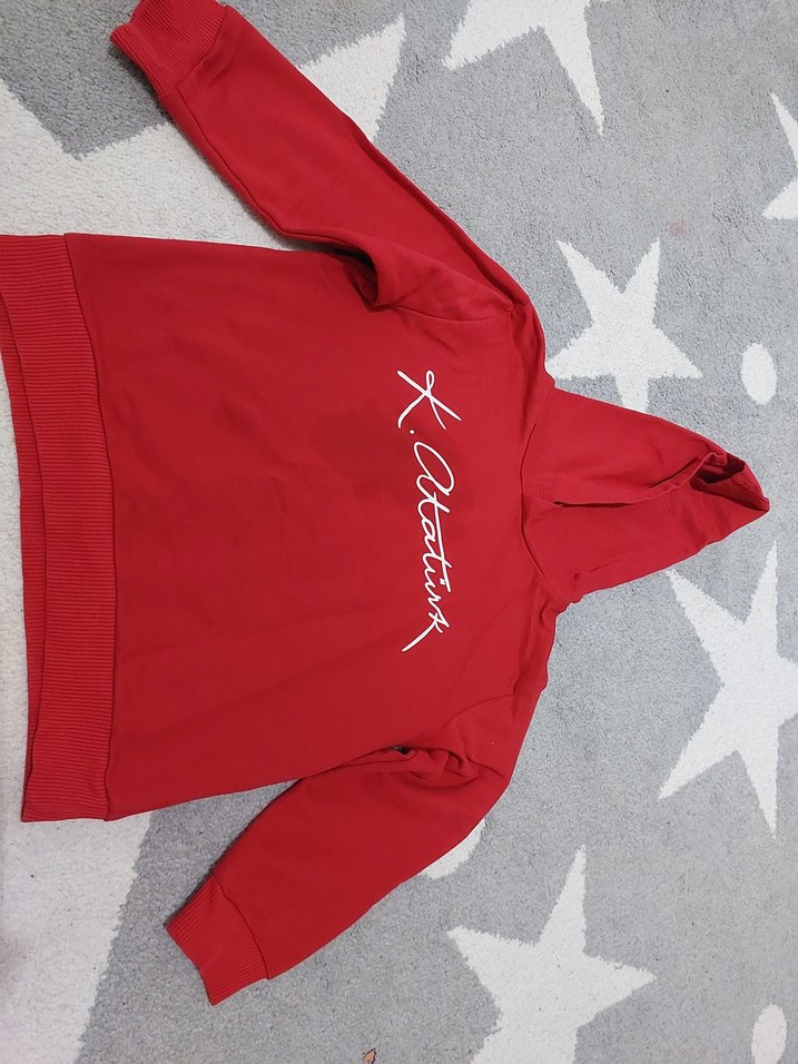 K. Atatürk Baskılı Kırmızı Kapüşonlu Sweatshirt - Görsel 2