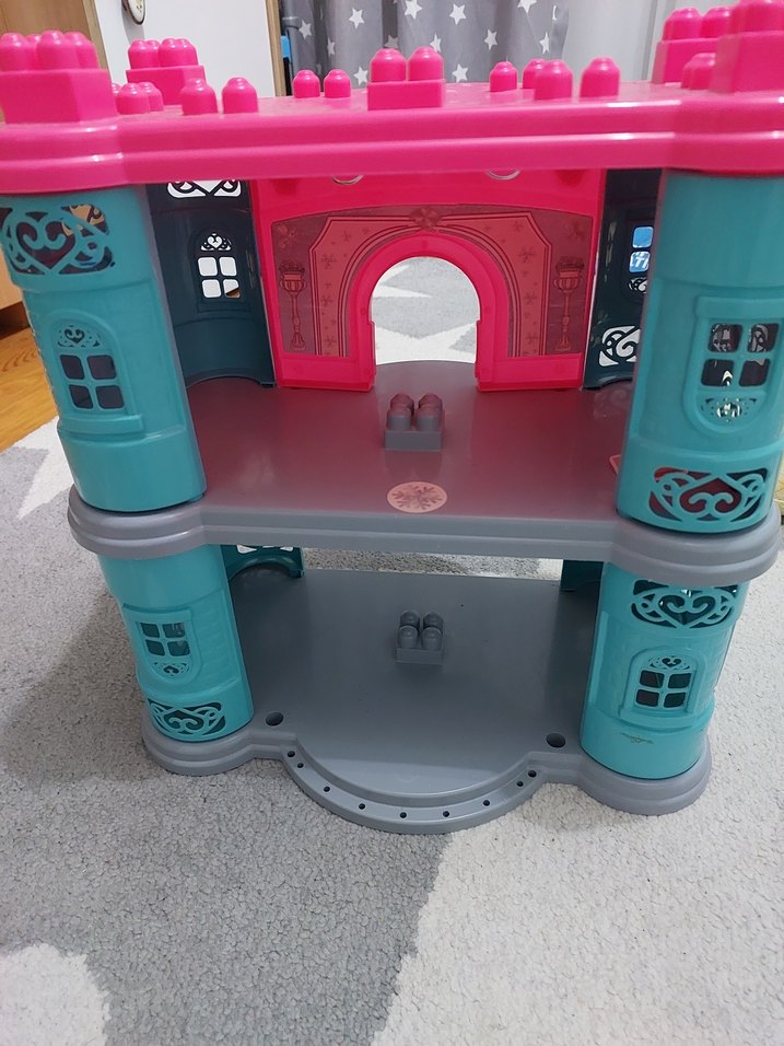 Renkli Pembe Oyun Kalesi - Görsel 2