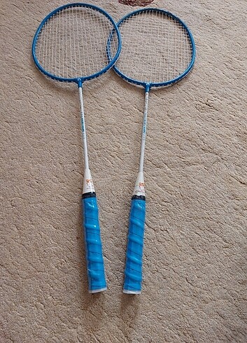 Tenis raketi