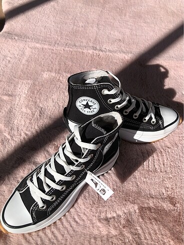 38 Beden Converse Run Star Hike