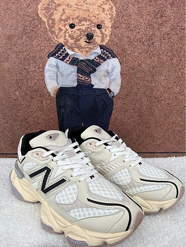 New Balance 9060 Turtledove