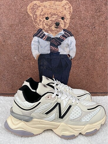 New Balance New Balance 9060 Turtledove