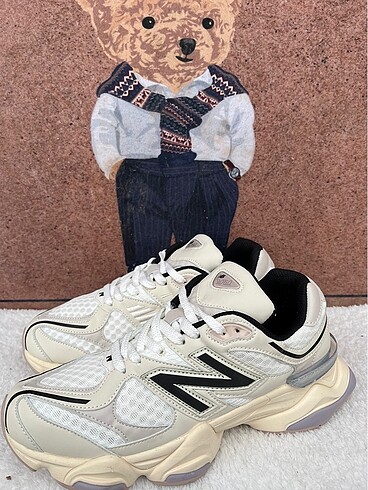 42 Beden beyaz Renk New Balance 9060 Turtledove
