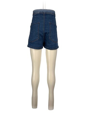 36 Beden Pull and Bear Jean / Kot Şort %70 İndirimli.