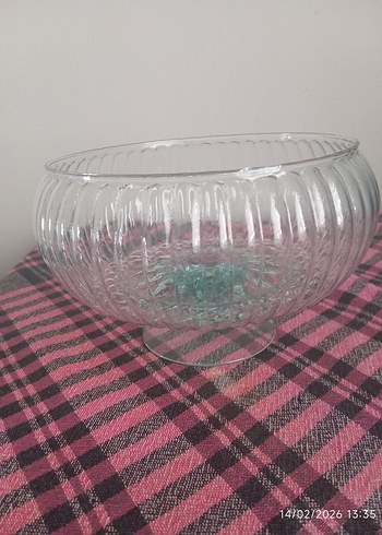 Bordo Ayaklı Cam Meyve Kasesi - Görsel 3