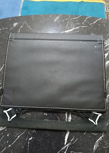 Siyah Tablet Kılıfı ve Standı - Görsel 2