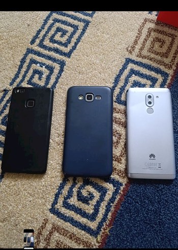 Üç Adet Android Telefon Gri ve Siyah - Görsel 2