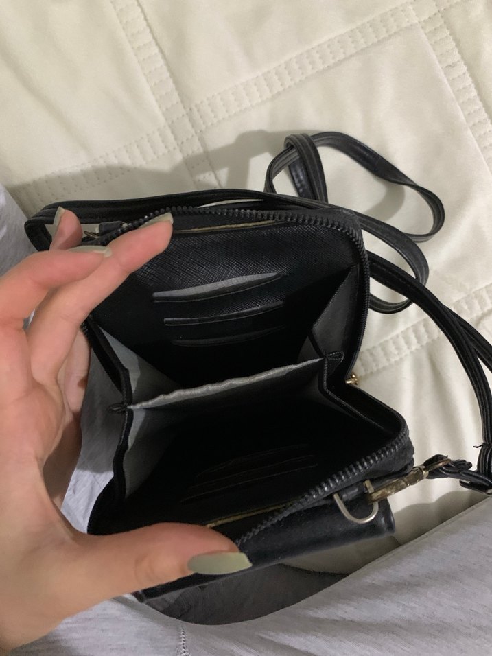 Siyah Deri Kadın Çapraz Çanta - Görsel 3