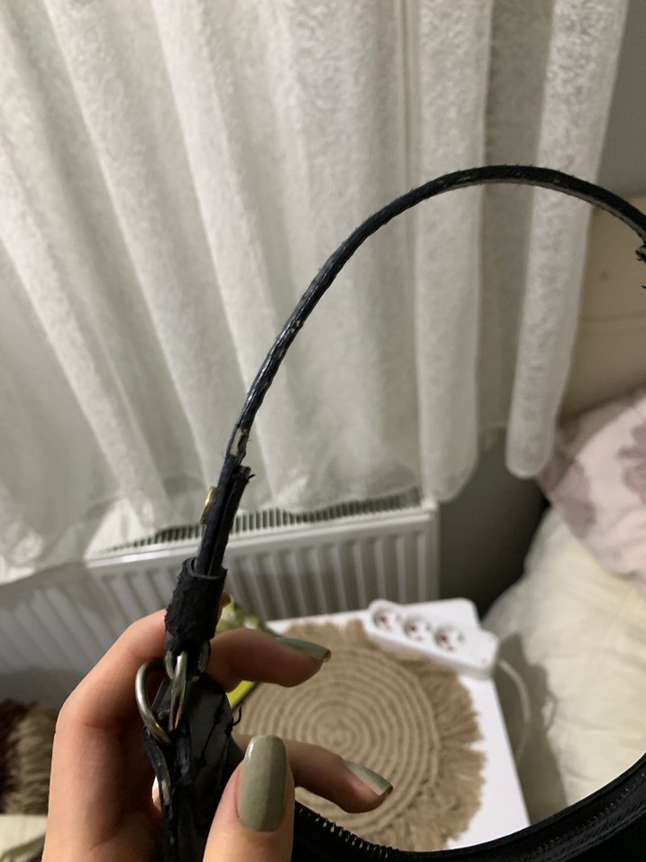 Zara Siyah Deri Kemerli Kadın Çanta - Görsel 2