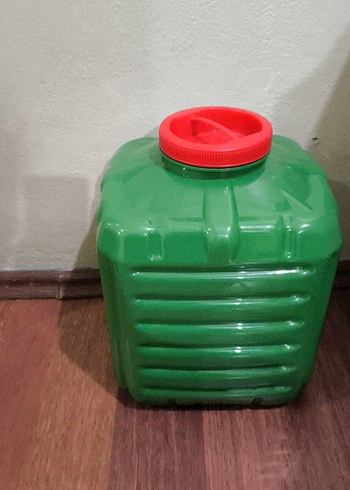 Yeşil Plastik turşu bidonu