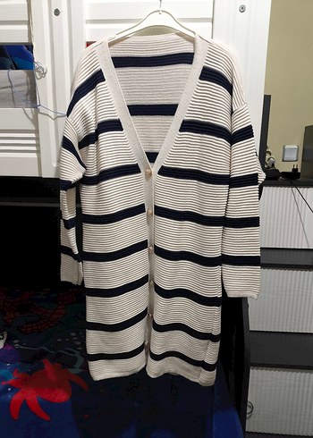 Uzun Kollu Çizgili Kadın Hırka - Görsel 2