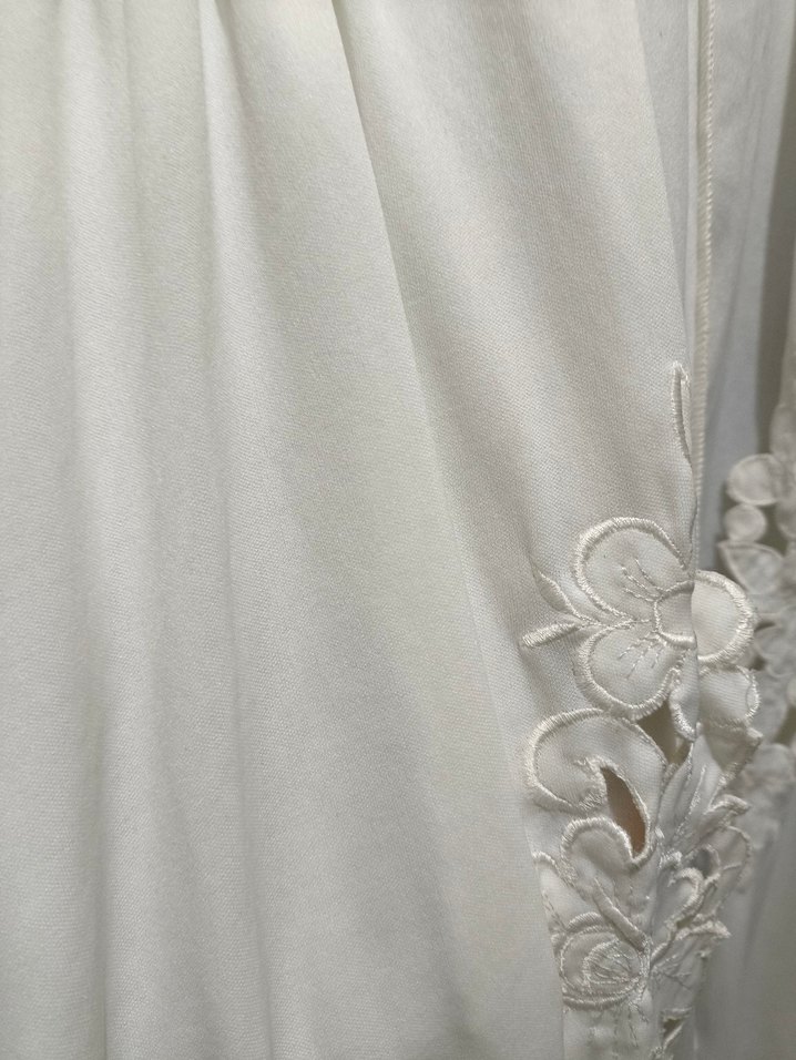Beyaz Nakışlı Uzun Bohem Kadın Sabahlık - Görsel 4