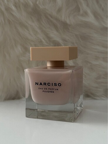 Narciso Rodrihuez Poudree Kadın Parfümü 90ml Edp