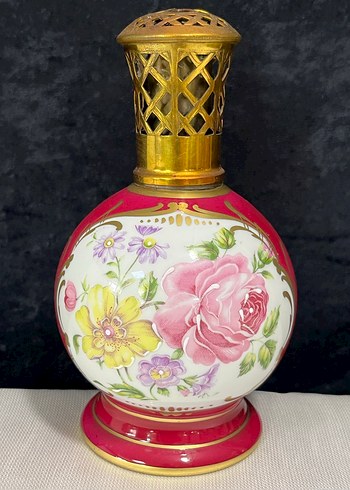 American Vintage Pembe ve Renkli Çiçek Desenli Vazo