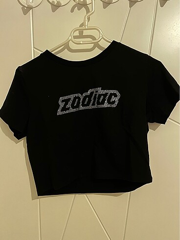 ZODİAC CROP PARILTILI TİŞÖRT
