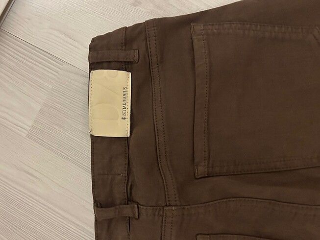 m Beden STRADİVARİUS KAHVERENGİ JEANS