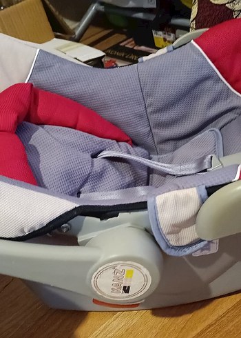 Kırmızı ve Gri Bebek Araba Koltuğu - Görsel 3