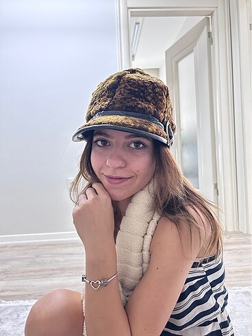 Zara VİNTAGE ŞAPKALAR