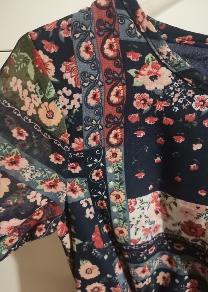 5 yaş astarlı tül elbise  - Görsel 4