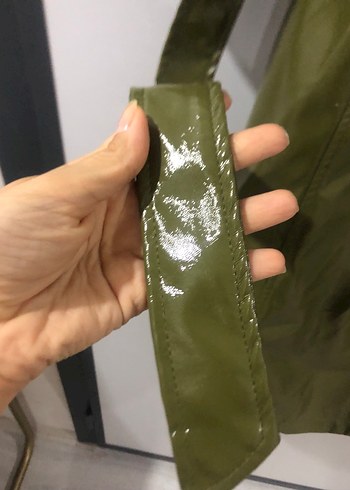 36 Beden Kadın Parlak Haki Deri Kamuflaj Trençkot