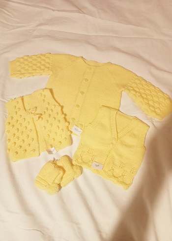 Sarı Nakışlı Kız Çocuk Triko Hırka - Görsel 2