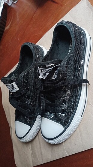 Orijinal Pullu Siyah Converse
