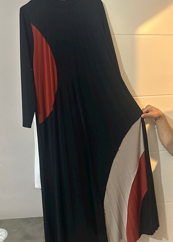 Kadın Siyah Uzun Dökümlü Elbise - Görsel 2