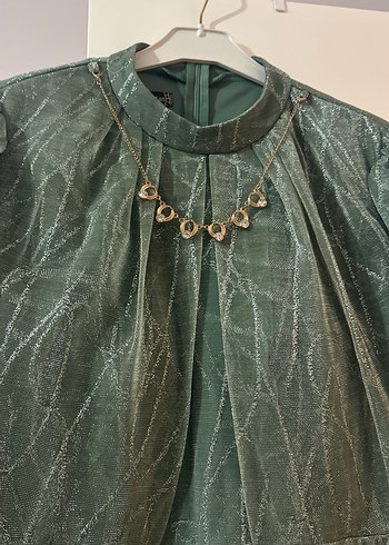 Yılan Desenli Uzun Yeşil Kadın Elbise - Görsel 4