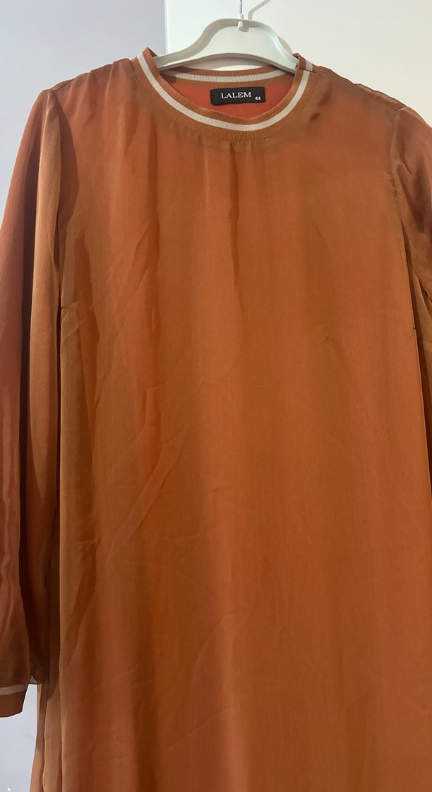 Uzun Parlak Kahverengi Kadın Elbise - Görsel 2